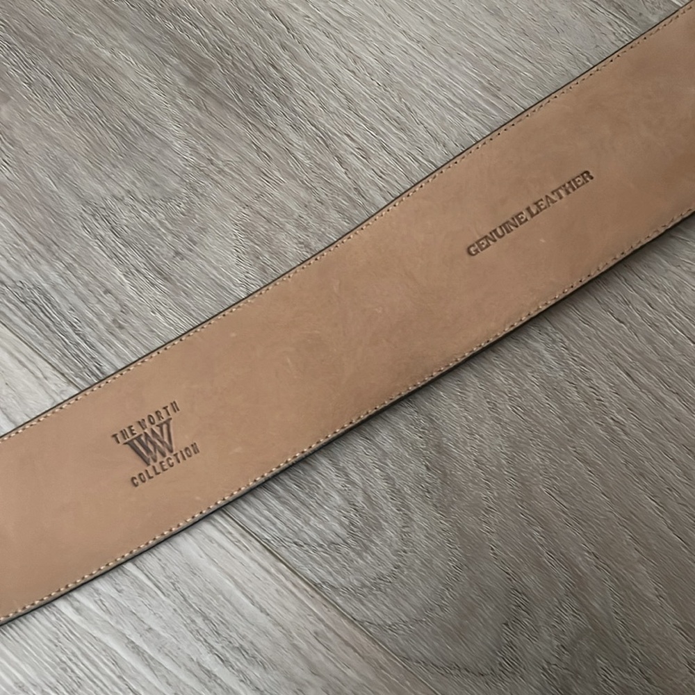 The Worth Collection Genuine Leather Grey Embossed Adjustable Length Belt (M) - Picture 4 of 4